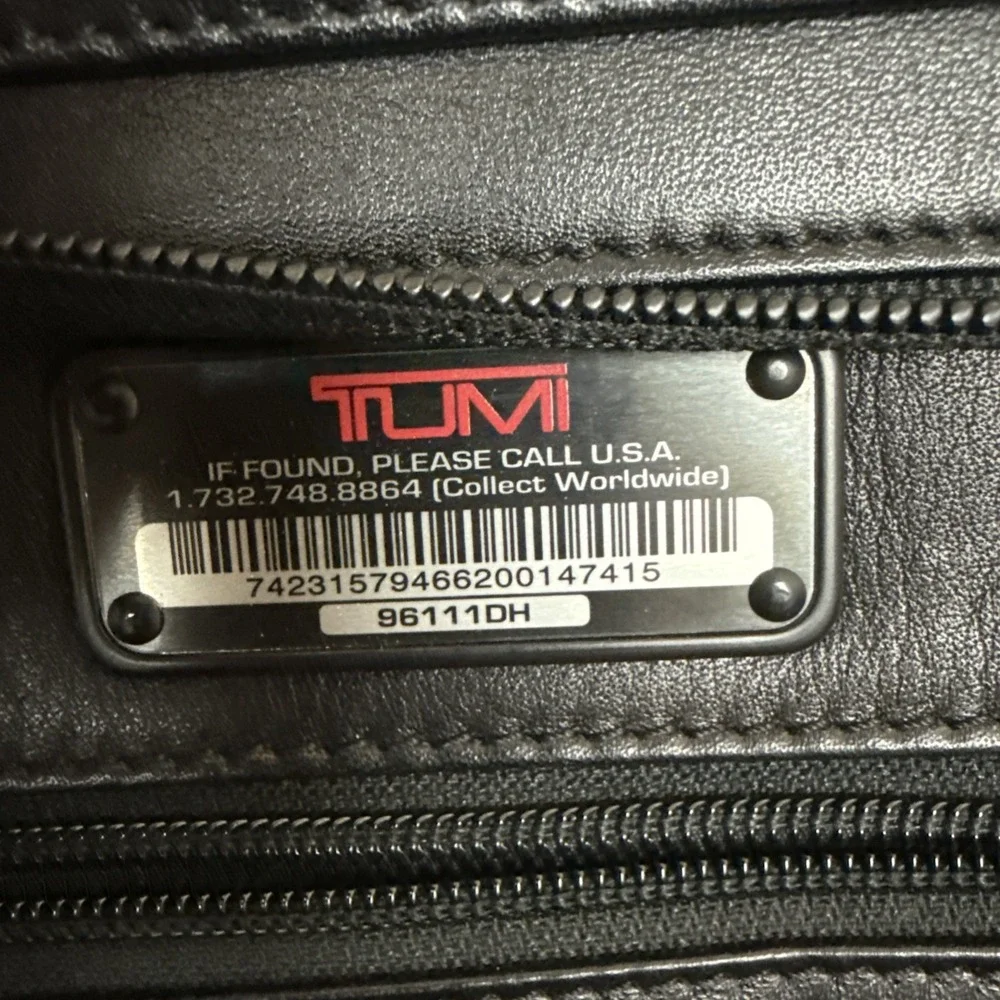 TUMI‎ Briefcase Leather Black Laptop Bag Business Travel Computer 96111DH